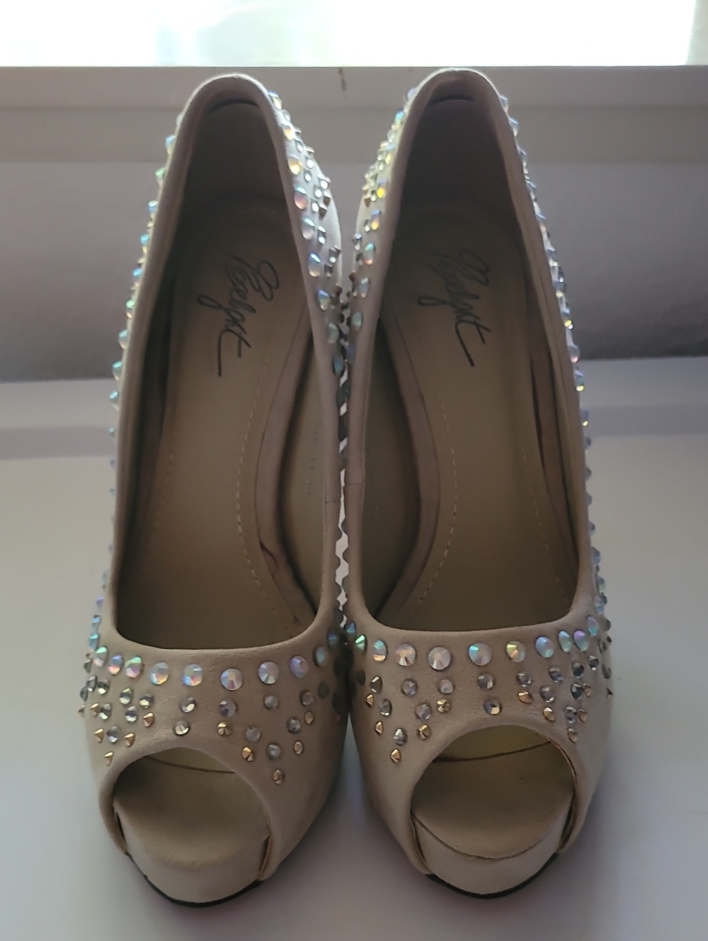 Nude Peep-Toe  Suede AB Crystal Embellished Pumps Size 8.5 EU39